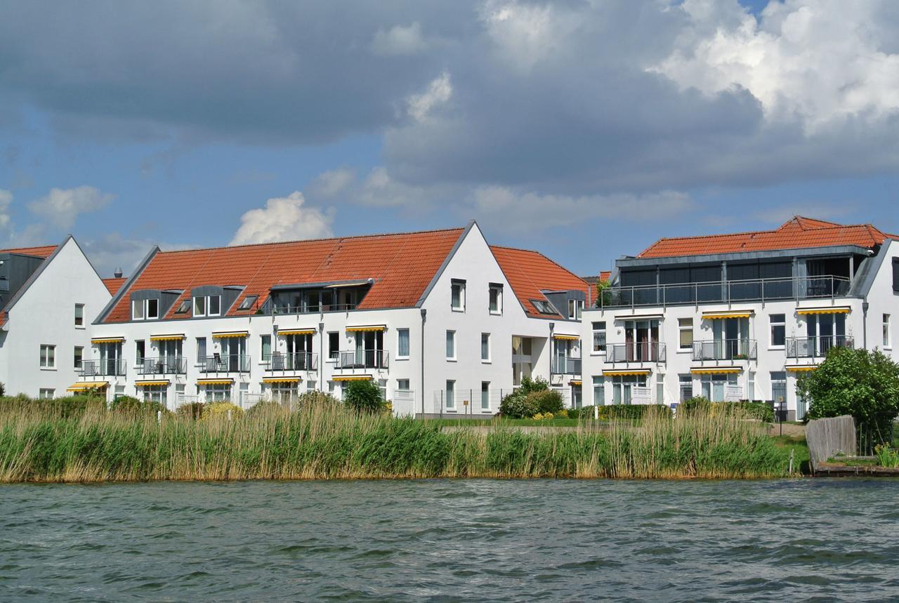 Residenz Am Seeufer Apartment Waren  Exterior foto